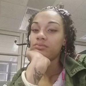 Meet your Posher, Charee